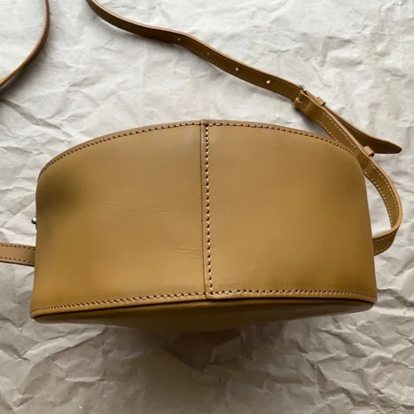 PB 0110 Round Cross-Body Bag - Picture 8 of 10